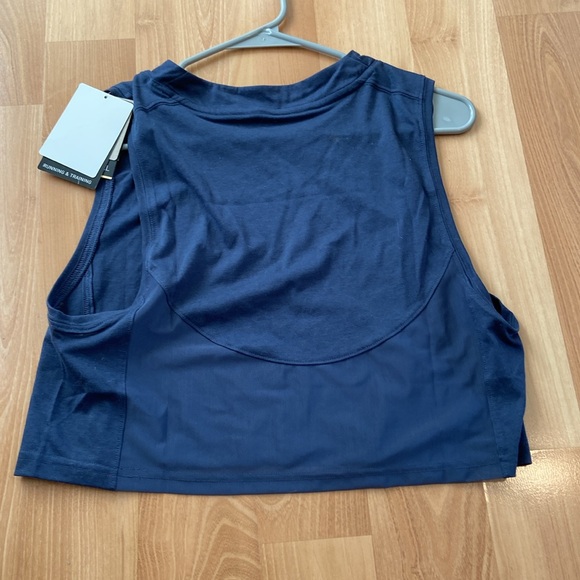 Puma Training Muscle Tank - Picture 2 of 5